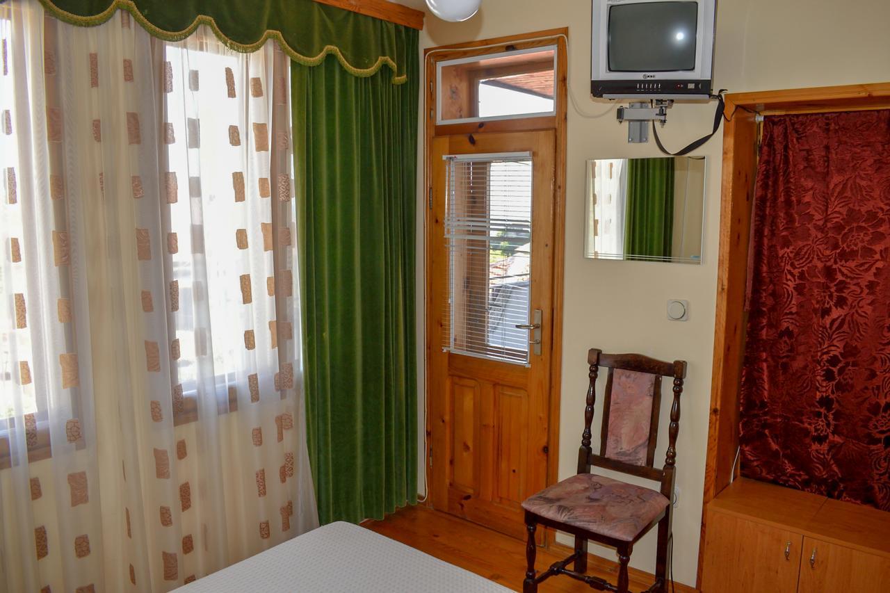 Guest House Villa Katty Balcic Exterior foto