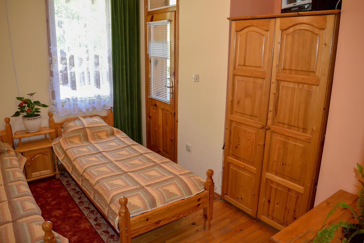Guest House Villa Katty Balcic Exterior foto