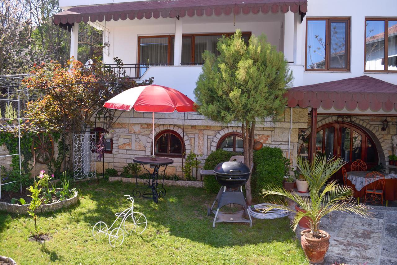 Guest House Villa Katty Balcic Exterior foto