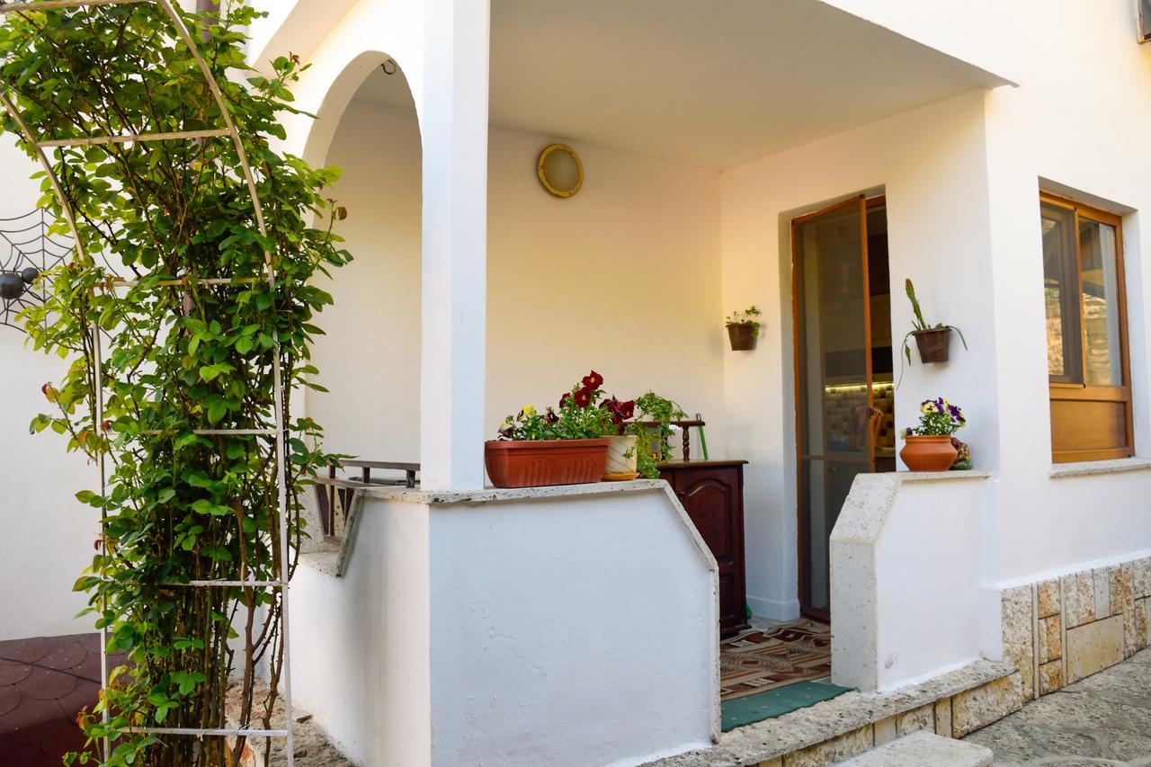 Guest House Villa Katty Balcic Exterior foto